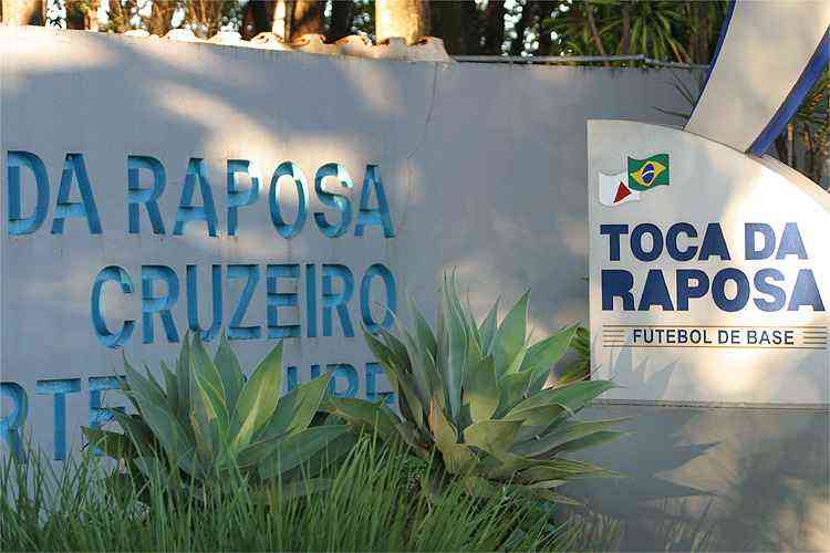 Cruzeiro revela causa de incêndio nos jardins da Toca da Raposa I