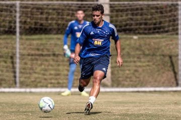 Com COVID-19, Jean agradece carinho da torcida do Cruzeiro e revela estar longe dos filhos