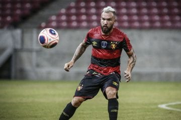 Feliz com volta aos treinos, Willian Farias se diz ‘curioso’ com nova rotina de trabalho no Sport
