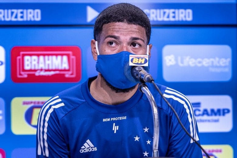 Prestigiado por Adilson, Filipe Machado quer conquistar confiança de Enderson no Cruzeiro