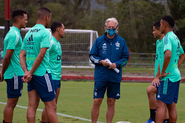 Flamengo anuncia que nenhum caso de COVID-19 foi registrado nos últimos testes