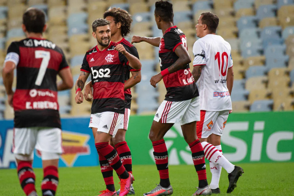 Em ritmo de treino, Flamengo goleia Bangu e está na semifinal da Taça Rio