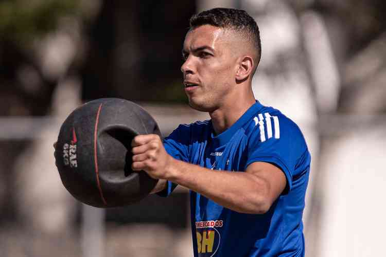 Cruzeiro não renovará contrato do volante Maktom