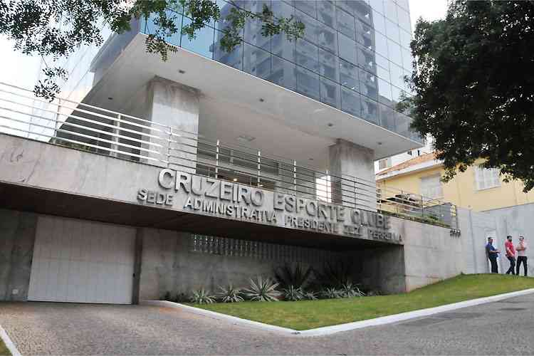 Cruzeiro: economista alerta para dívidas em curto prazo e diz que clube precisaria de R$ 500 milhões para retomar situação de estabilidade