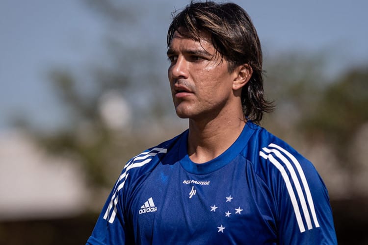Moreno quer superar Arrascaeta e se tornar maior artilheiro estrangeiro do Cruzeiro