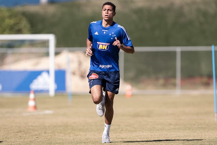 Cruzeiro confirma empréstimo de Rafael Santos à Chapecoense