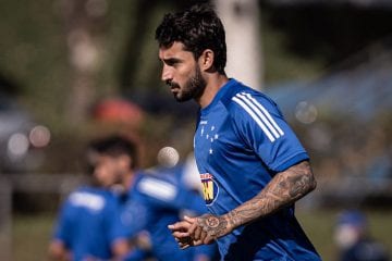 Cruzeiro: lateral-esquerdo Patrick Brey sofre estiramento no tornozelo e inicia tratamento
