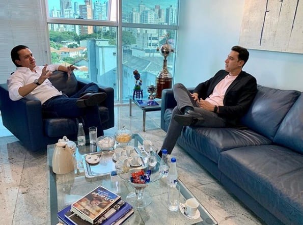 Deputado se reúne com Cruzeiro, projeta encontro com o Atlético, e quer clubes de BH mandando jogos em Sete Lagoas
