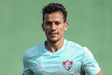 Torcedores reprovam retorno de Henrique ao Cruzeiro e ‘invadem’ redes do presidente com campanha