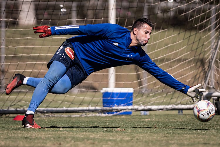 Fábio, do Cruzeiro, critica Taffarel: ‘Não respeitou minha história’