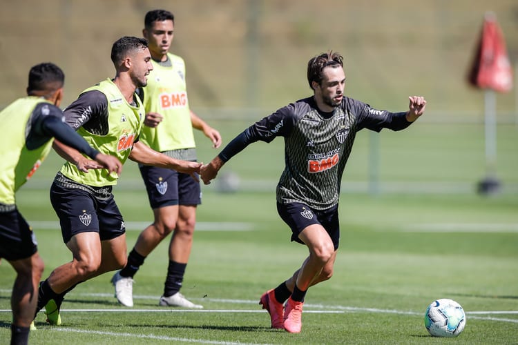 Hyoran pede segurança para volta do futebol e comemora adaptação ao ‘estilo Sampaoli’ no Atlético