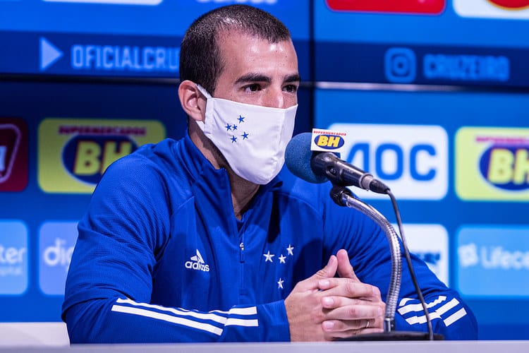 Paraguaio Cáceres requer atenção especial da preparação física do Cruzeiro