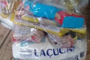 Prefeitura de Monlevade entrega kits de alimentos a alunos da rede municipal