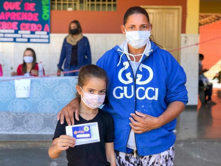 Merenda em Casa: Prefeitura de Itabira entrega kits para complementar alimentação de estudantes