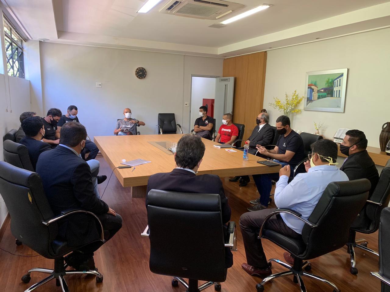 Donos de academias em Itabira buscam apoio de vereadores para reabrirem