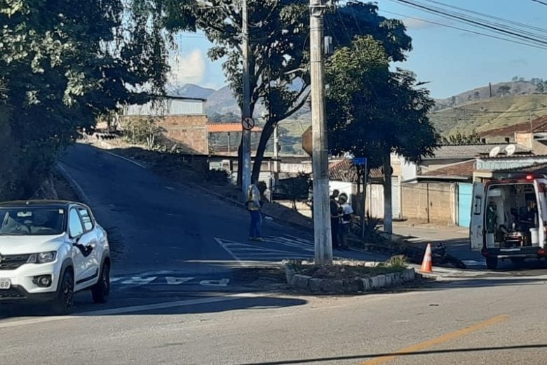 Motociclista fica ferido em colisão com carro no São Marcos