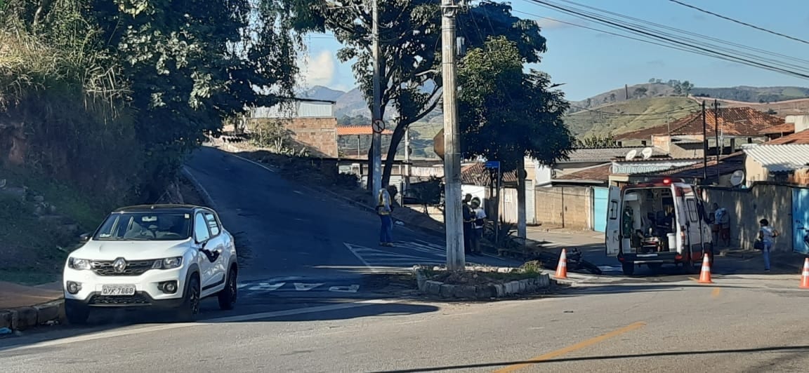 Motociclista fica ferido em colisão com carro no São Marcos