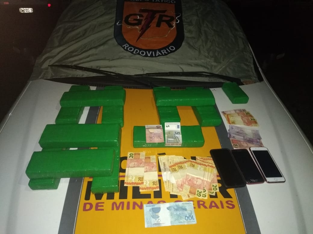 Tático Rodoviário apreende barras de maconha durante operação no Chapada