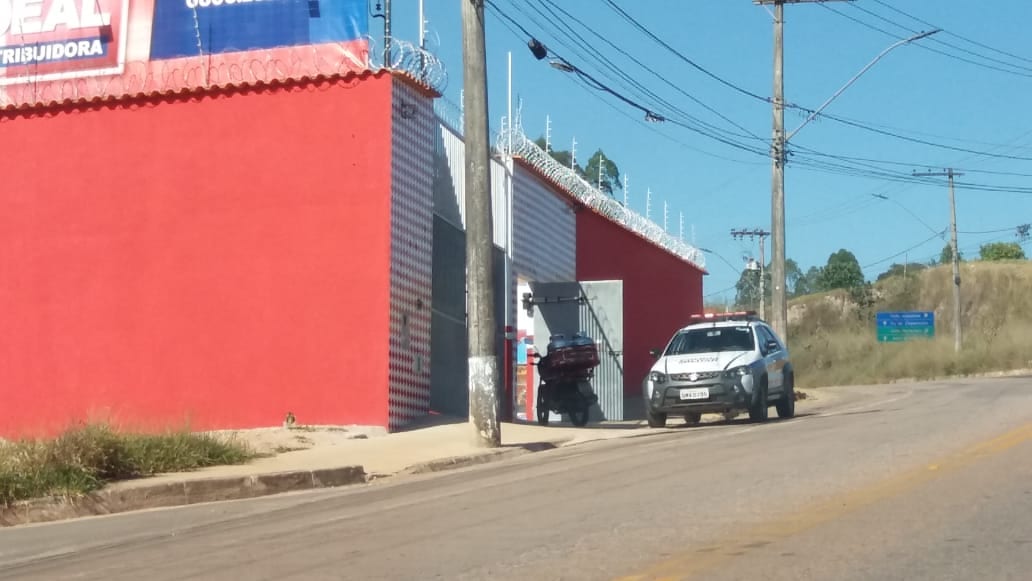 Depósito de gás tem botijões e caminhonete furtados em Itabira