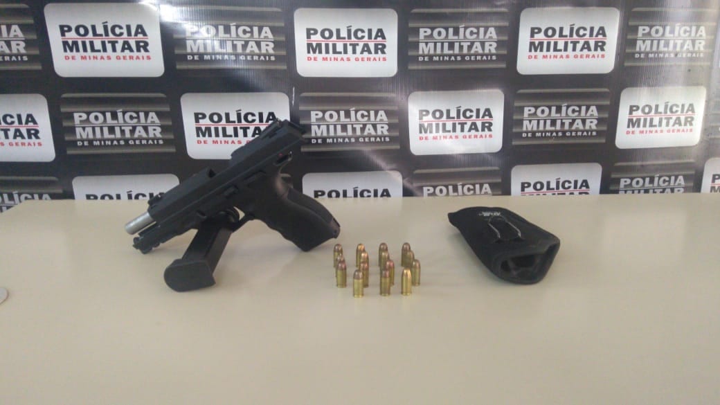 Homem portando pistola é preso durante operação da Polícia Rodoviária