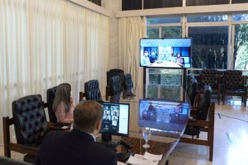 Governo e ALMG assinam parceria para transmissão de aulas pela TV Assembleia