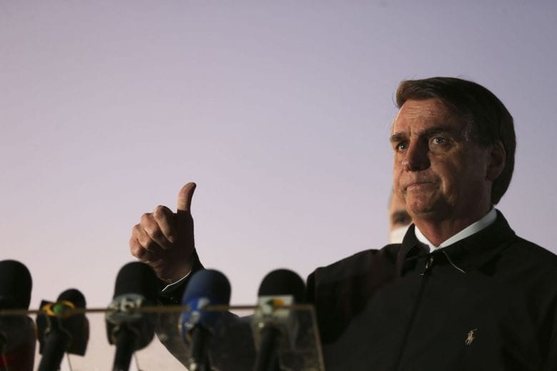 Após intenso debate, homenagem a Bolsonaro pelo trabalho contra o coronavírus é rejeitada