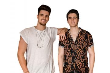 Cantores sertanejos testam positivo para COVID-19 e deixam fãs em pânico