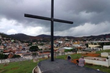 Homem que enterrou o pai sozinho em Ipatinga será indenizado