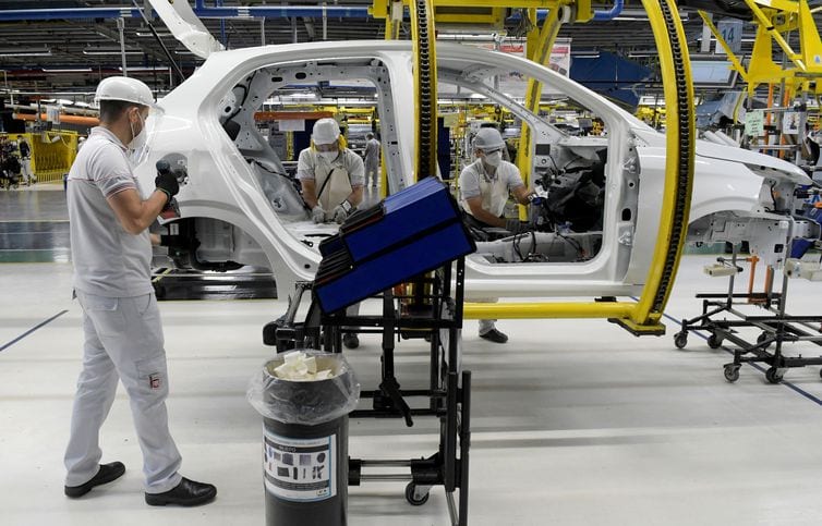Segunda onda da covid-19 pode levar PIB do Brasil cair 9,1%