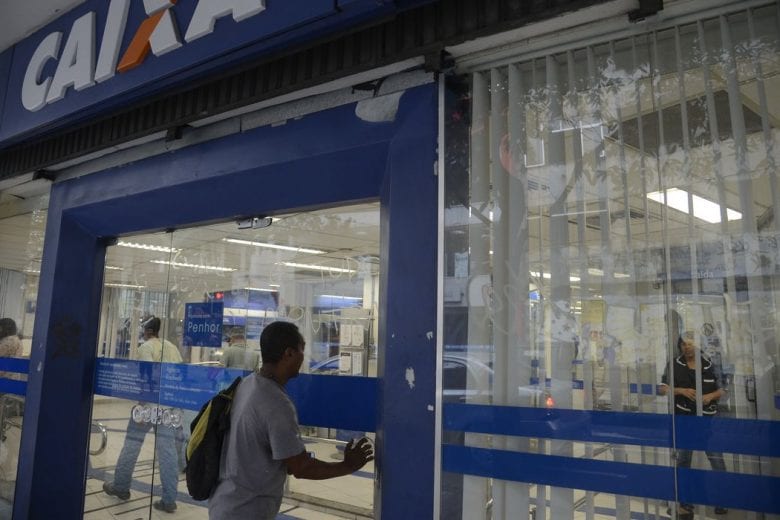 MP autoriza abertura automática de contas para saque do FGTS