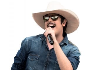 Após ser diagnosticado com grave doença, cantor sertanejo deixa fãs em pânico após cancelar live sertaneja