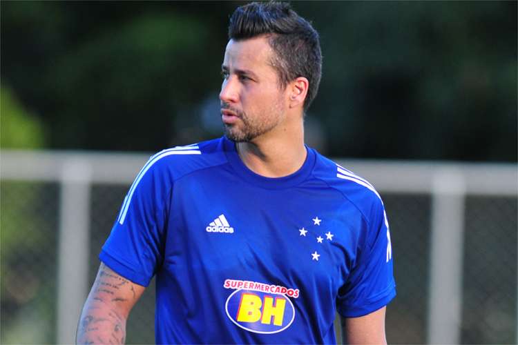 Fábio, do Cruzeiro, diz que recebe orientação divina para defender pênaltis