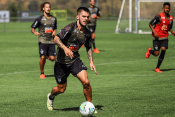Volante, ponta e até centroavante: Sampaoli quer explorar versatilidade de Nathan no Atlético
