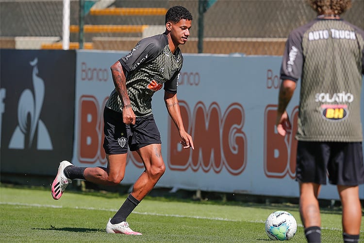 Com investimento milionário, Galo terá ataque renovado em clássico diante do América