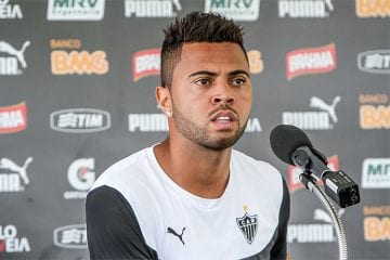 Justiça condena Atlético a pagar R$ 750 mil a volante Rafael Carioca