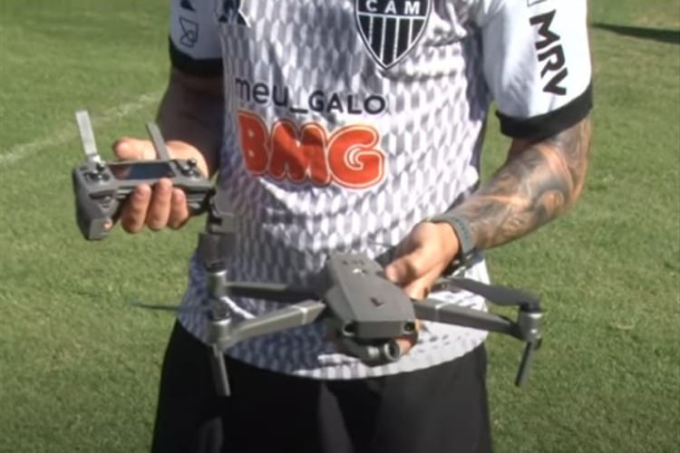 Atlético faz uso de drones que custam cerca de R$ 15 mil cada para filmar treinos