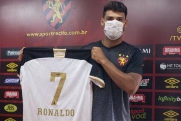 Apresentado, Ronaldo se diz apto a jogar fora da área e agrada no Sport: ‘Chega pronto’