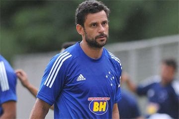 Justiça determina que Cruzeiro pague R$ 3,3 milhões a Fred em processo por direitos de imagem