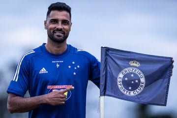 Cruzeiro oficializa contratação de Giovanni, que garante: ‘Enderson sabe utilizar meu lado ofensivo’