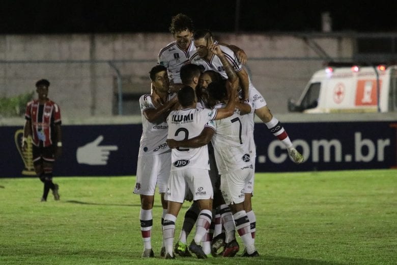Pipico, tabu e momento: três razões para acreditar na classificação do Santa à final do PE