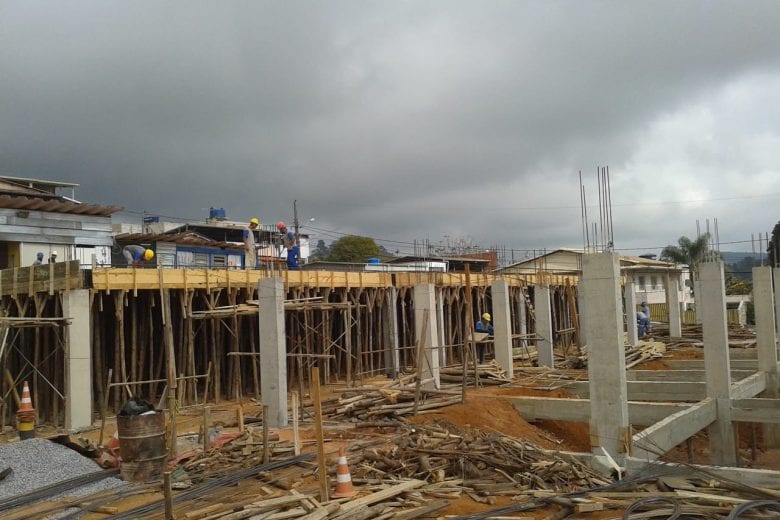 Obras de posto de saúde orçado em mais de R$1,8 mi seguem em Monlevade