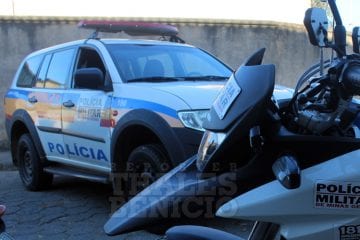 Homem em prisão domiciliar é detido pela PM por suspeita de tráfico de drogas