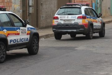 Após agredir a mulher, homem ameaça colocar fogo em residência