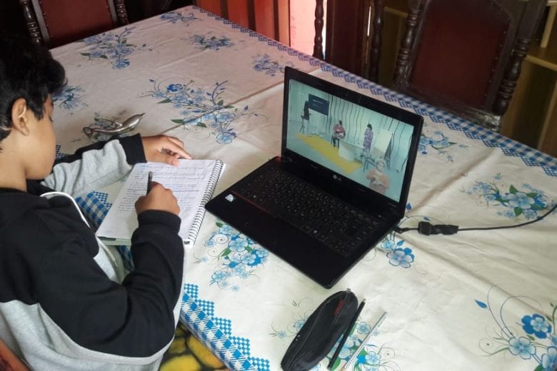 Educação a distância expõe abismo entre o ensino público e privado