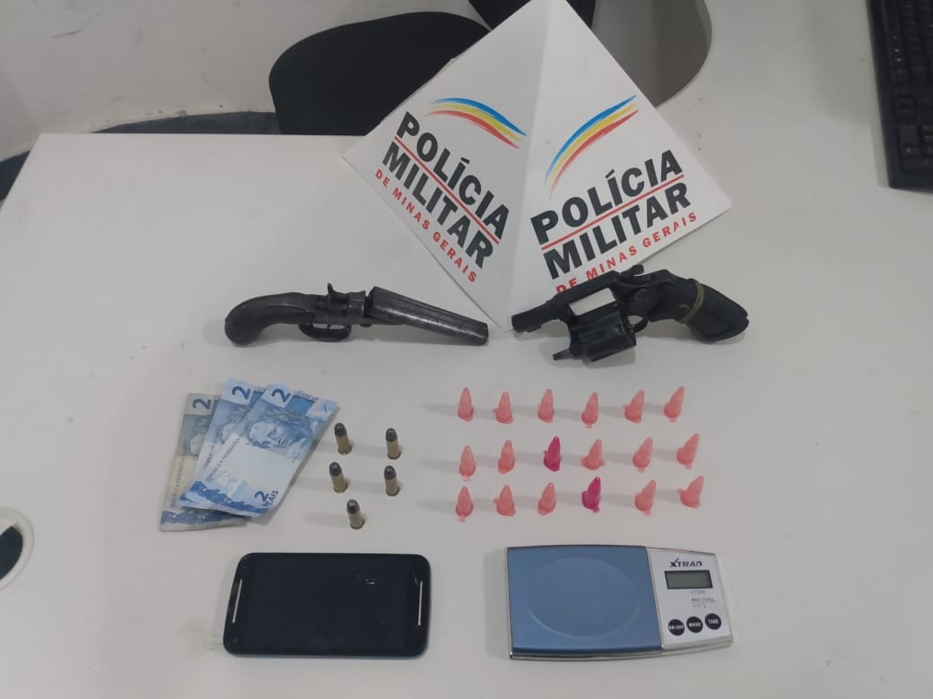 PM apreende armas, cocaína e detém suspeito de tráfico no São Bento