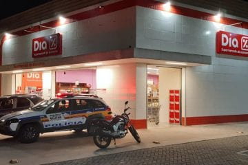 Supermercado é assaltado e vítima tem carro roubado no Centro de Itabira