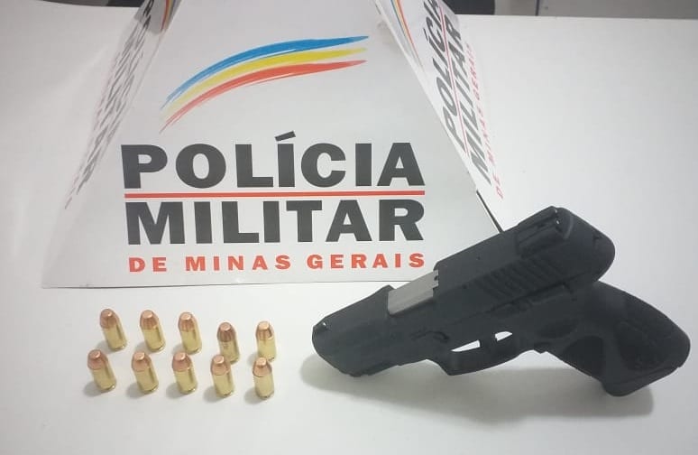 Tático Móvel prende comerciante armado no bairro Praia