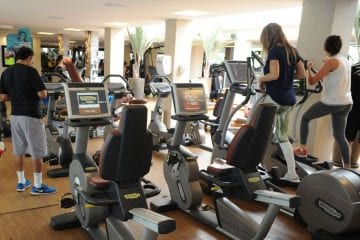 Academias do Rio reabrem com agendamento dos alunos