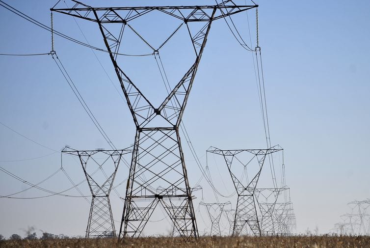 Governo destina recursos para redução da tarifa de energia elétrica