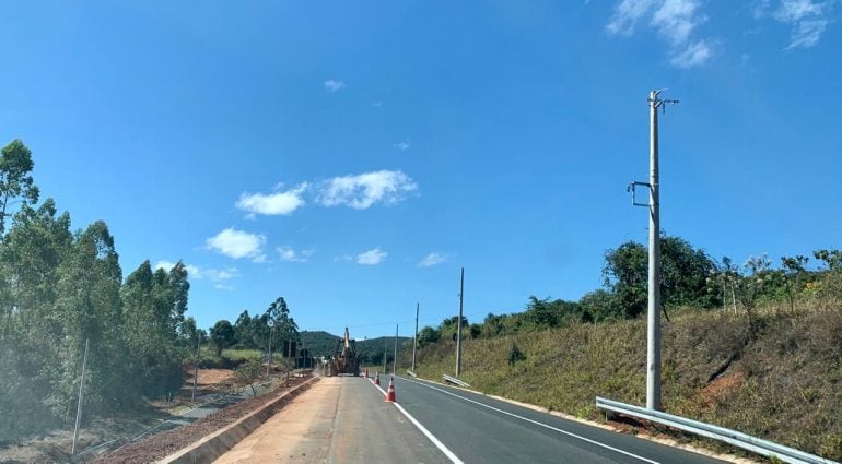 Trânsito é liberado no trevo do Itabiruçu em Itabira